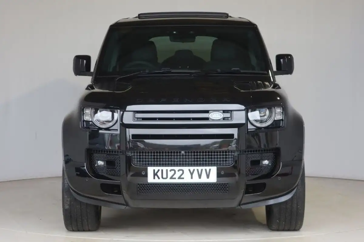 2022-land-rover-110-defender-50-p525-v8-big-5
