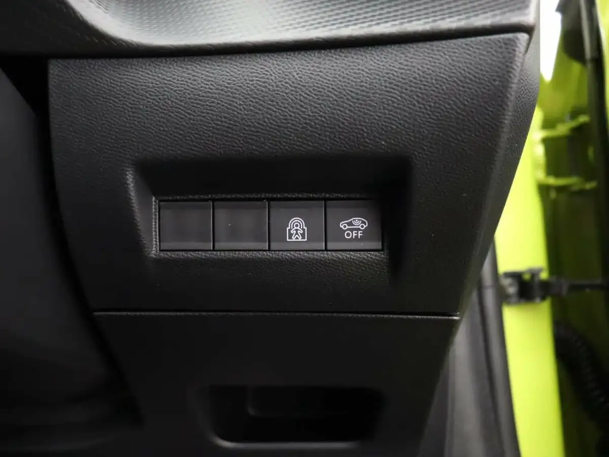2024-peugeot-208-12-puretech-gt-136ps-hybrid-e-dsc6-big-33