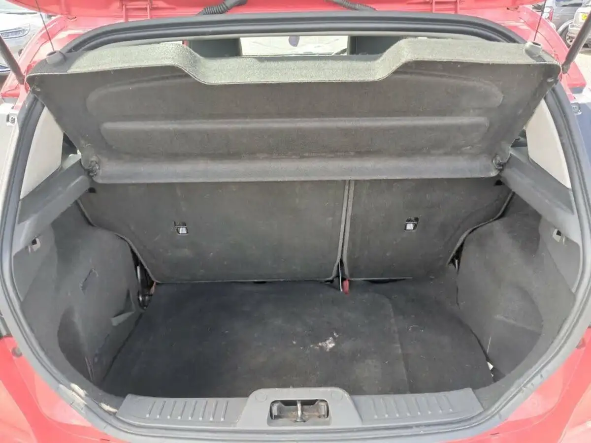 2015-ford-fiesta-10t-zetec-100ps-ecoboost-ss-5d-big-11
