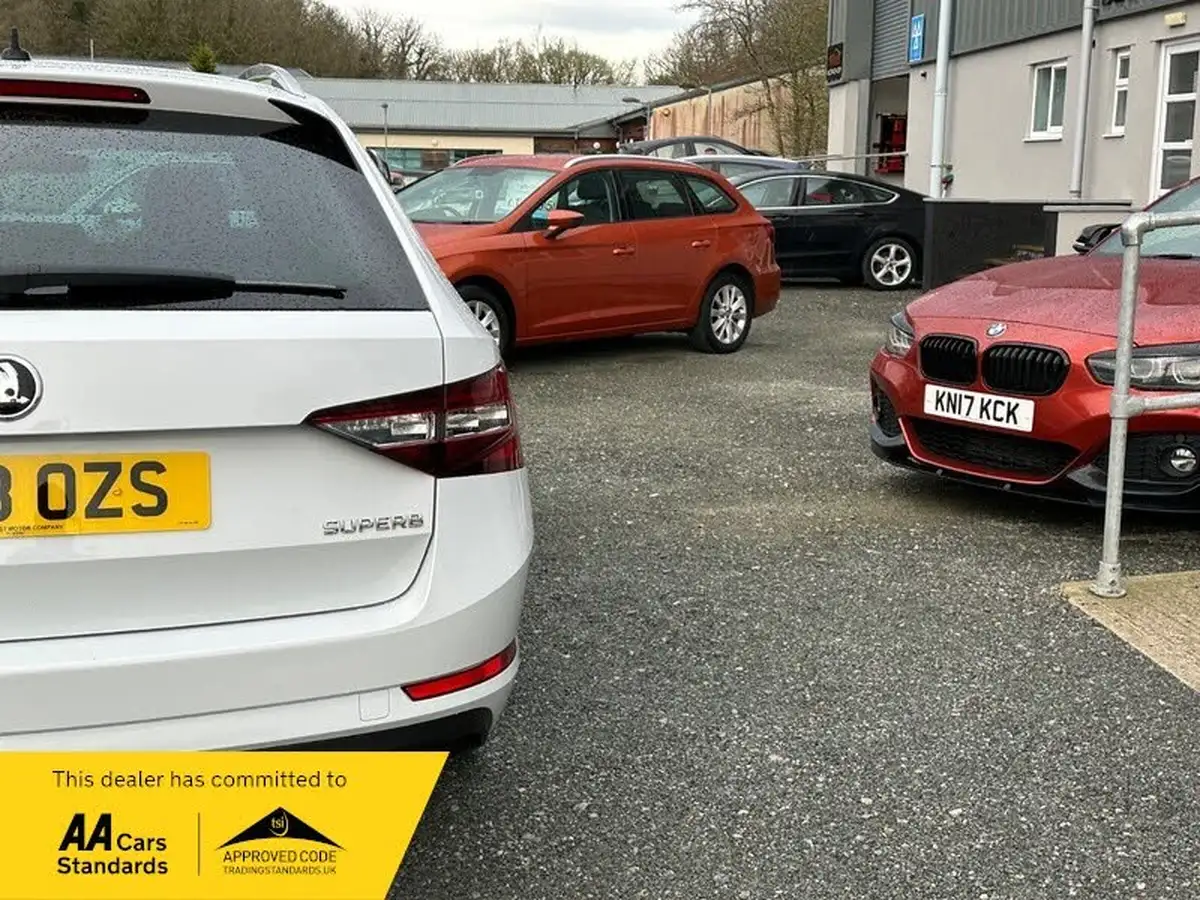 2018-skoda-superb-20tdi-scr-se-l-executive-150ps-estate-dsg-big-45