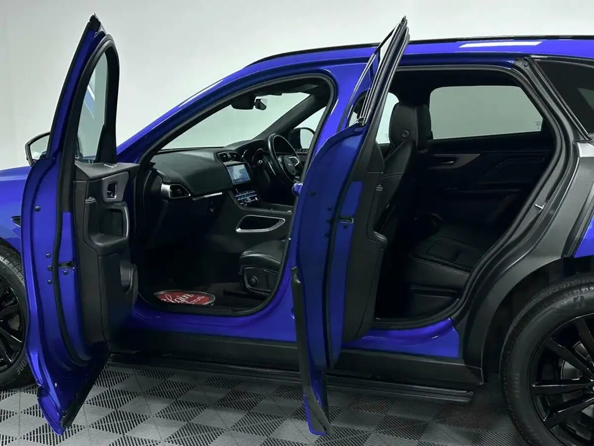 2019-jaguar-f-pace-20-i4d-r-sport-180ps-awd-ss-auto-big-27