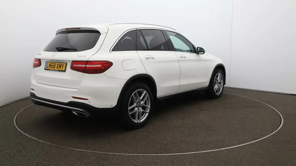 2018-mercedes-benz-glc-class-20-glc250-amg-line-ss-station-wagon-5d-big-52