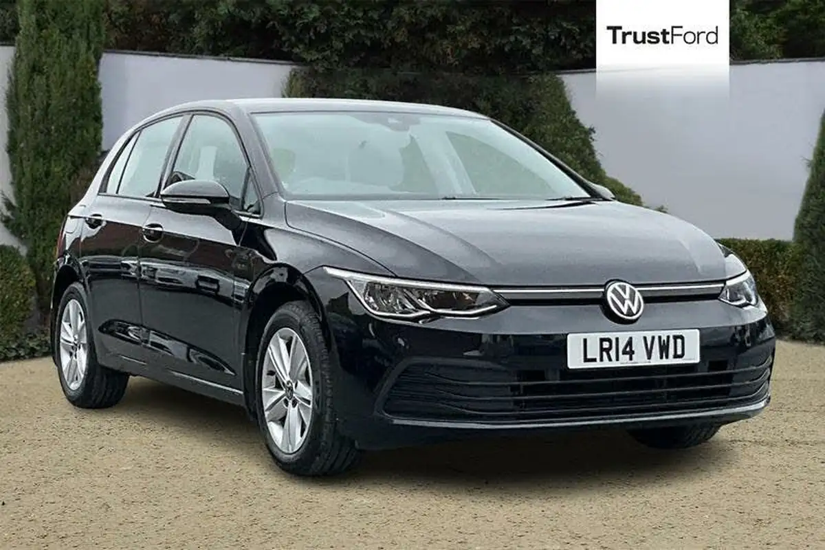 2020-volkswagen-golf-15-etsi-life-150ps-hatchback-big-0