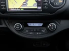 2018-toyota-yaris-15-vvt-i-grey-bi-tone-hybrid-small-30