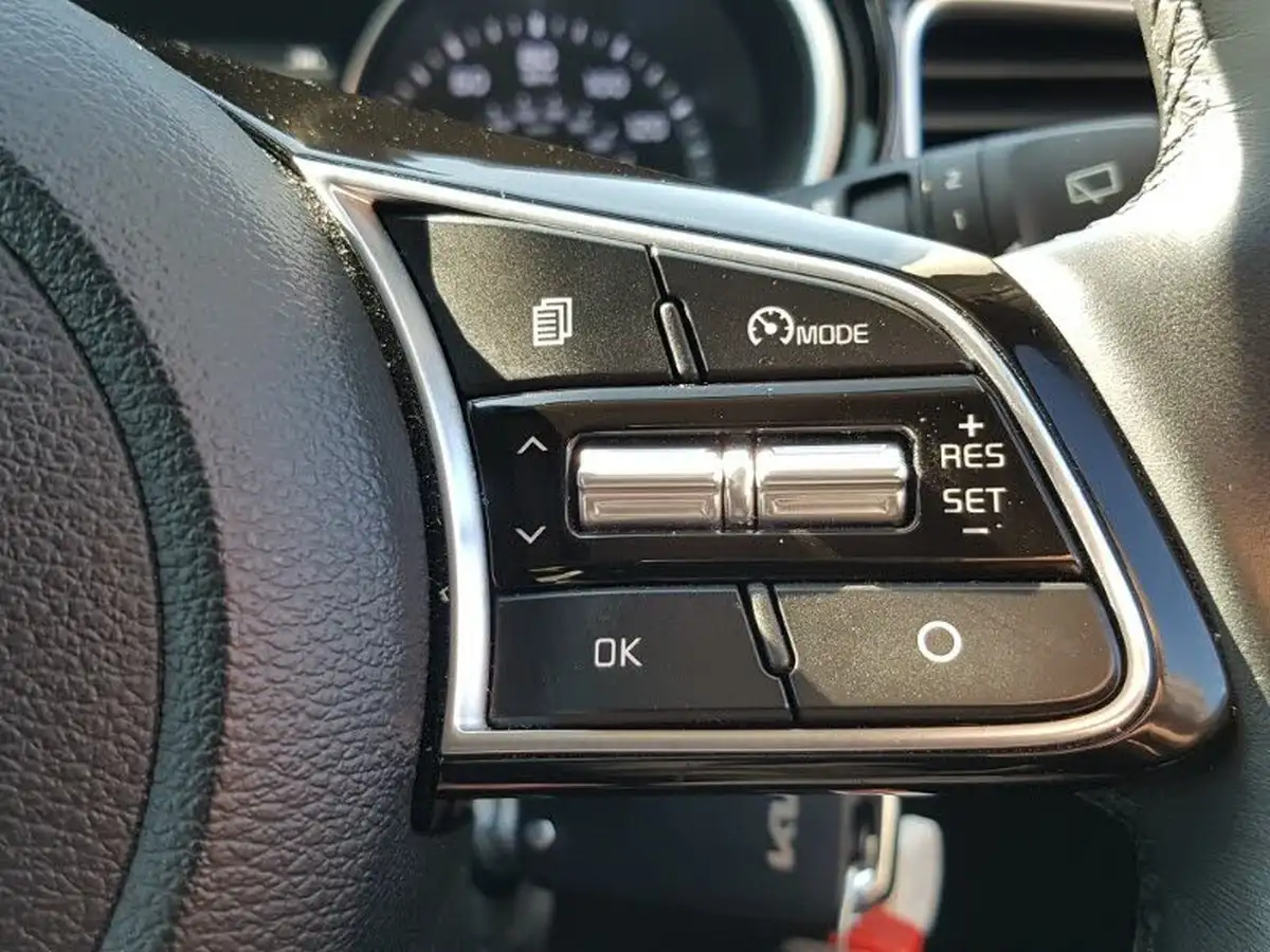 2022-kia-xceed-10-t-gdi-connect-big-14
