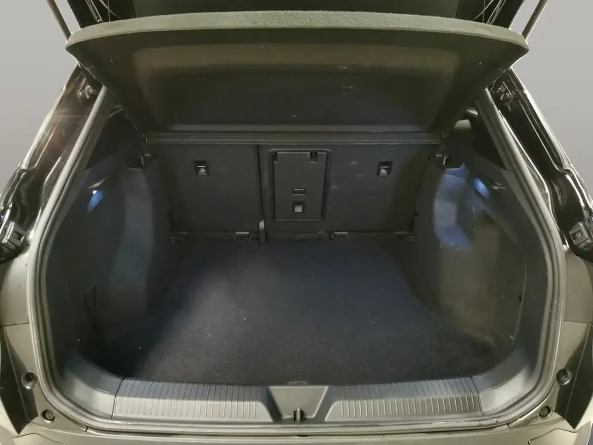 2021-volkswagen-id4-e-first-edition-big-38
