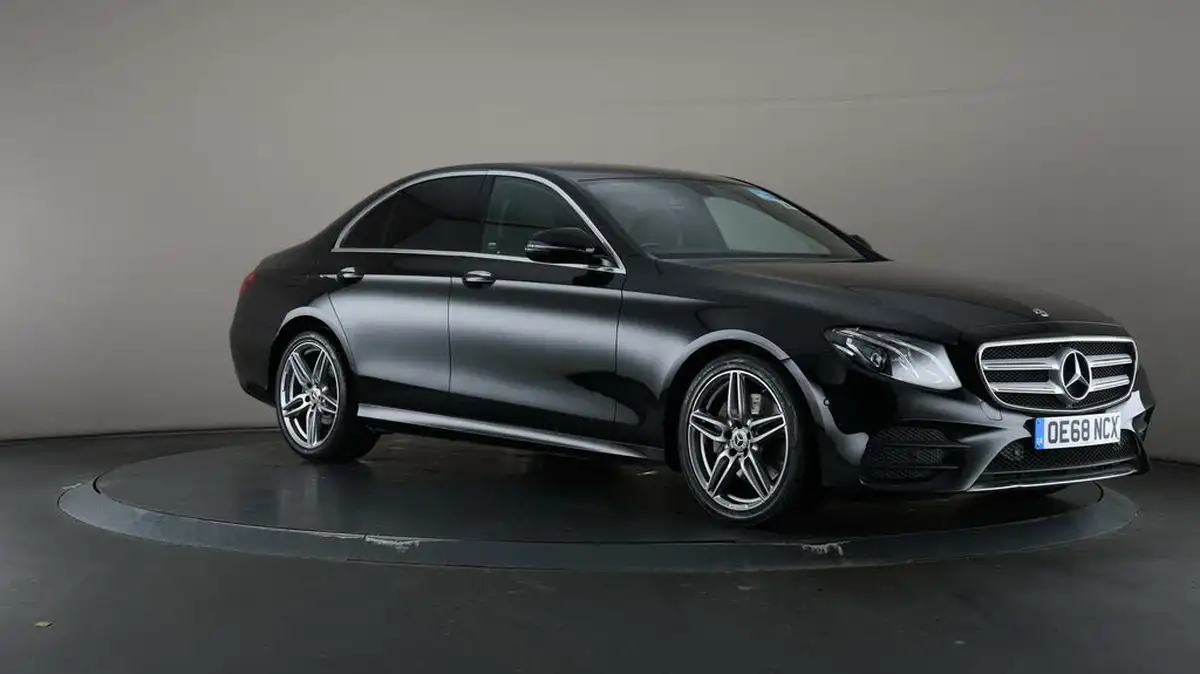 2019-mercedes-benz-e-class-20-e200-amg-line-saloon-4d-big-53