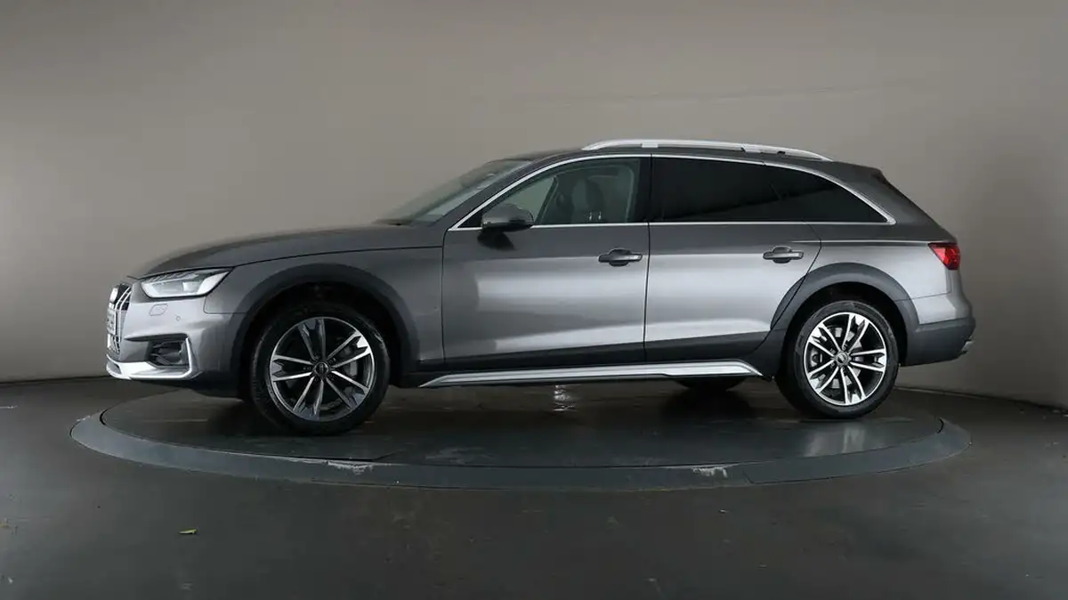 2022-audi-a4-allroad-20-45-tfsi-allroad-sport-big-32