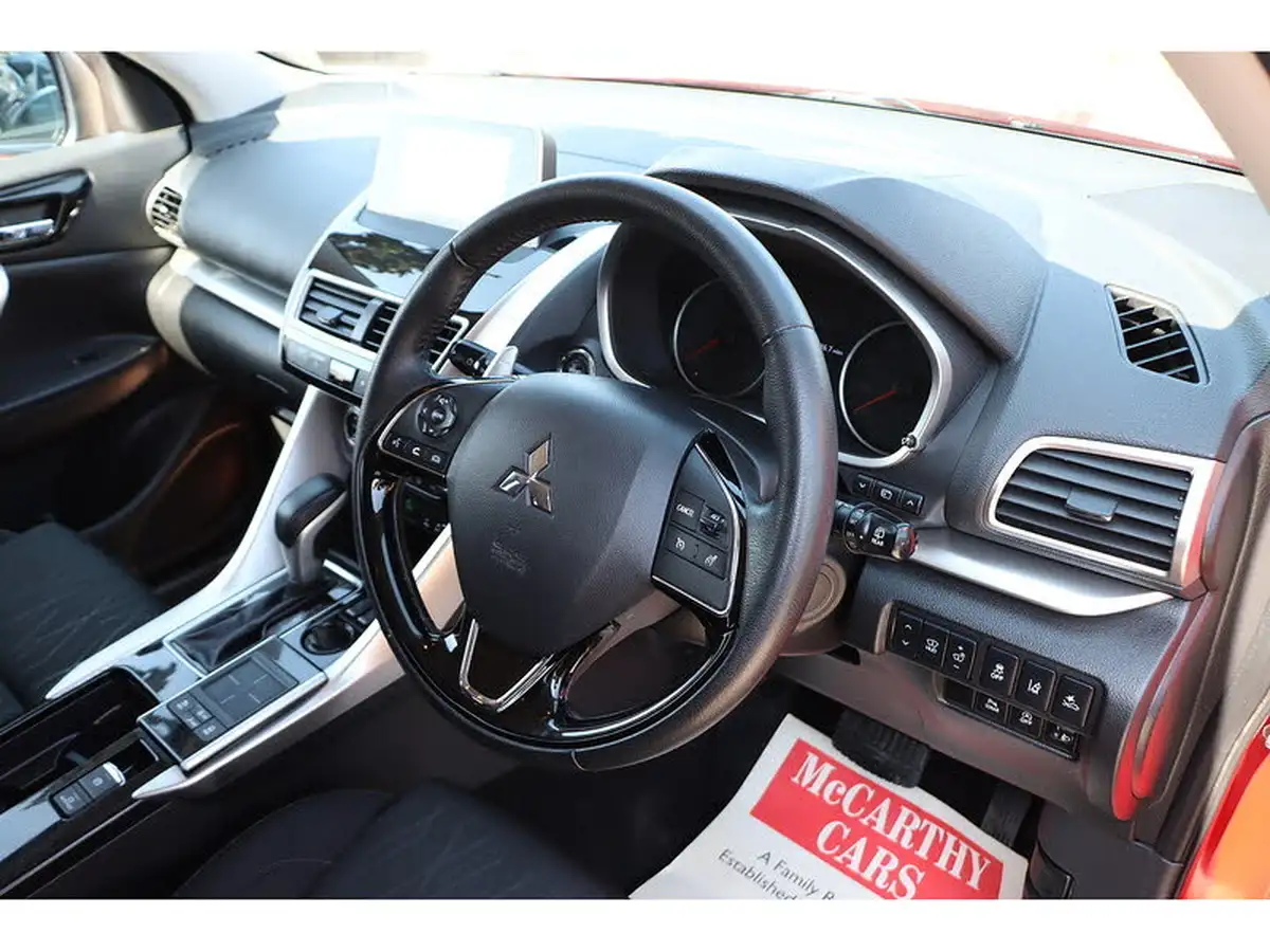 2019-mitsubishi-eclipse-cross-15-3-auto-big-25