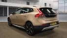 2013-volvo-v40-20td-d3-cross-country-lux-nav-geartronic-small-4
