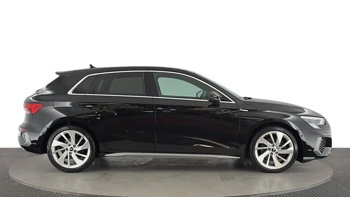 2021-audi-a3-15-35-tfsi-s-line-sportback-5d-tronic-big-2