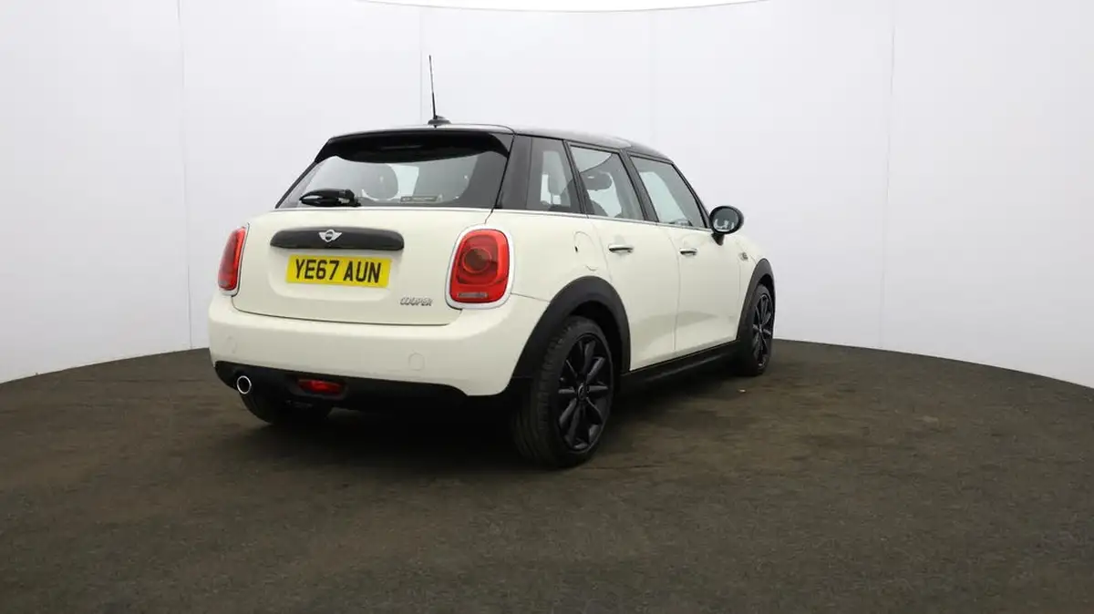 2017-mini-cooper-15-cooper-ss-hatchback-5d-big-60