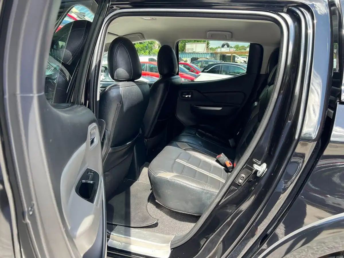 2018-mitsubishi-l200-24di-d-barbarian-eu6b-auto-big-35