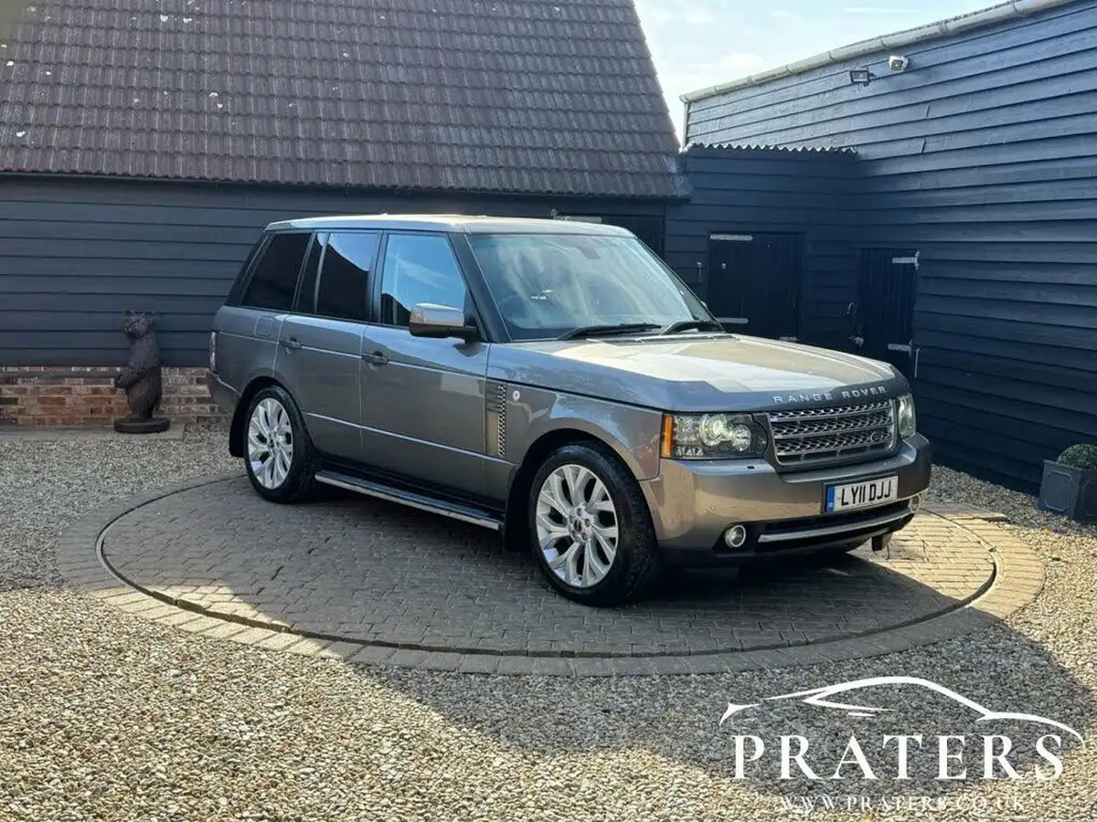 2011-land-rover-range-rover-44td-vogue-big-0