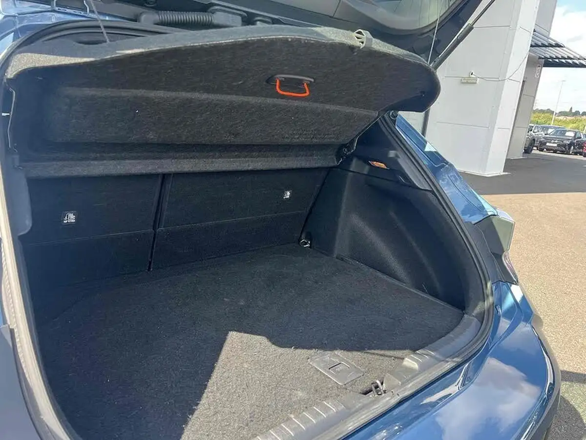 2020-toyota-corolla-18-vvt-i-icon-tech-spare-wheel-hatchback-5d-big-21