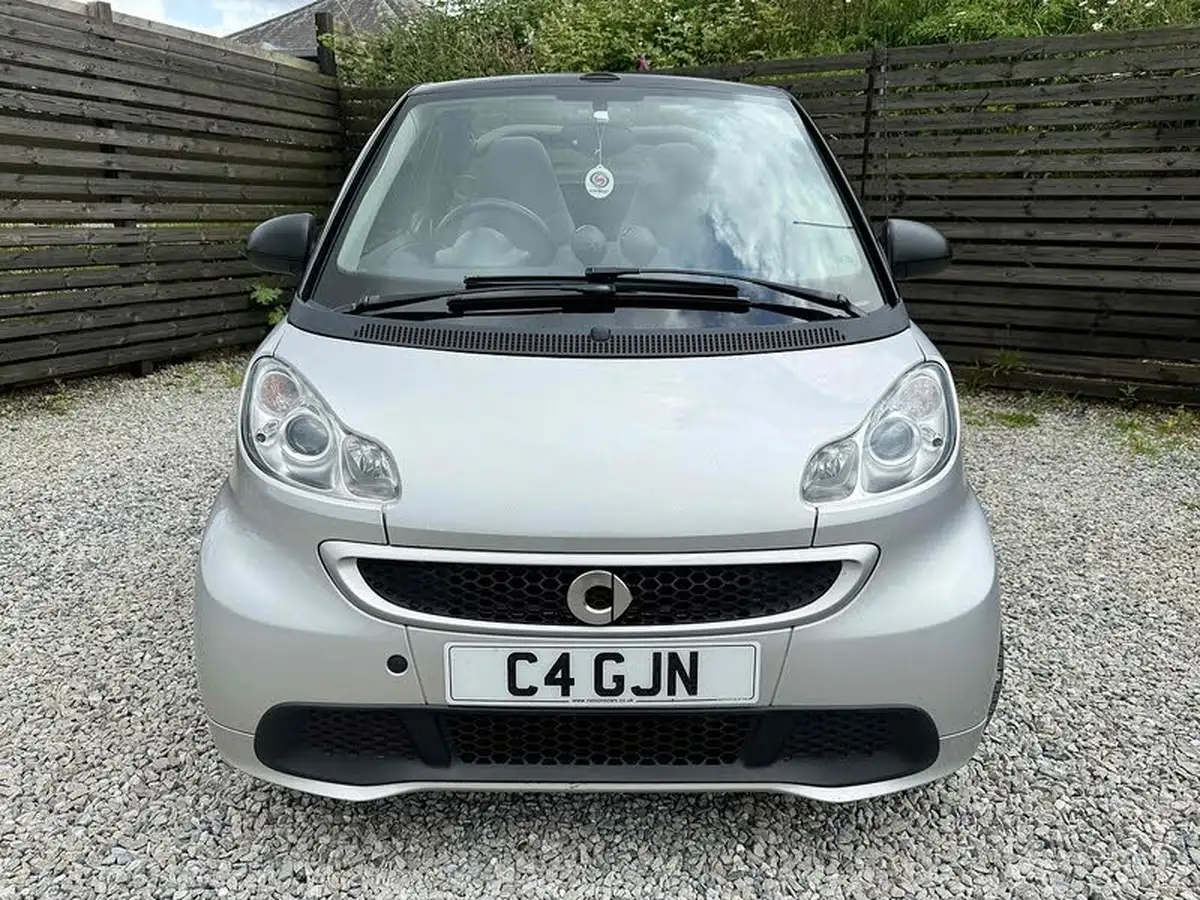2013-smart-fortwo-10-passion-71bhp-cabriolet-big-1