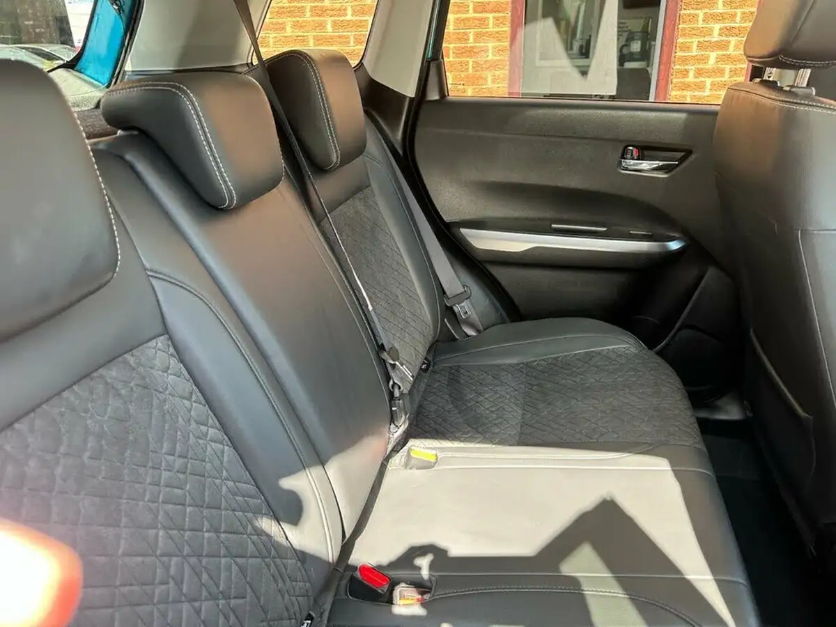 2019-suzuki-vitara-14-boosterjet-sz5-allgrip-big-6