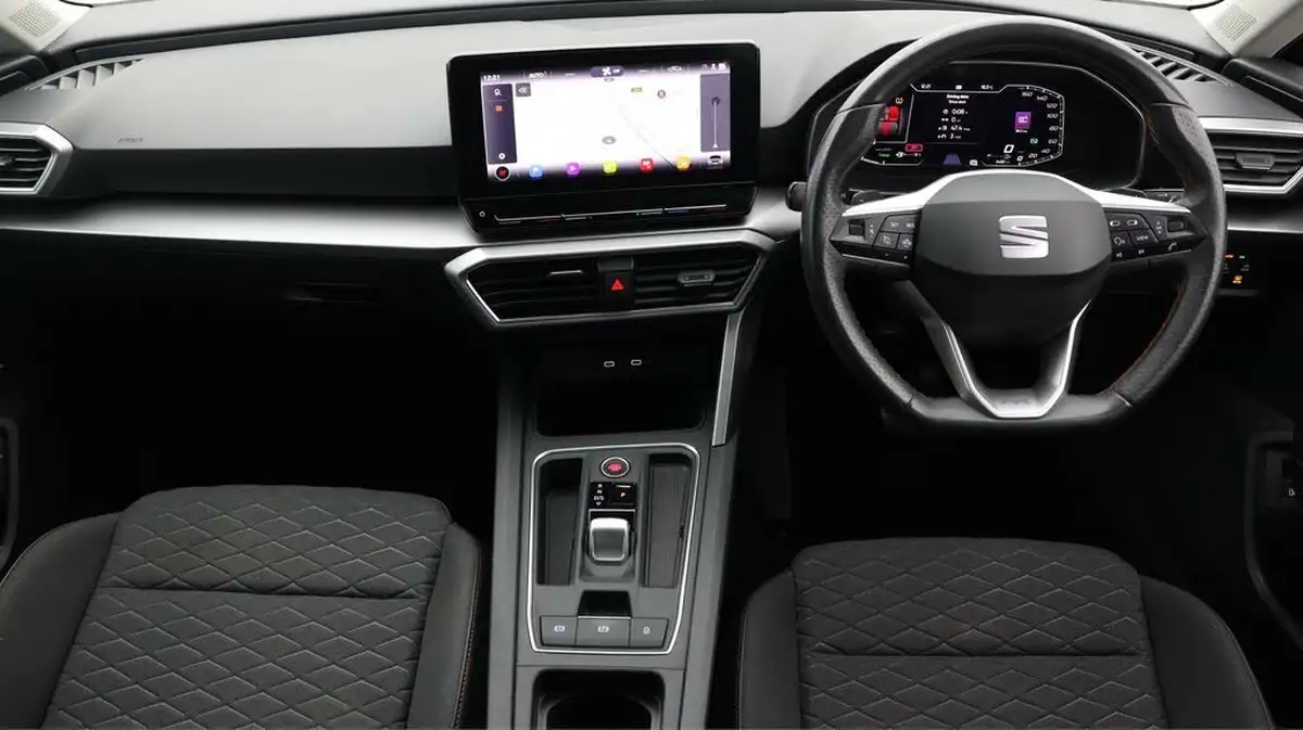 2020-seat-leon-14-e-hybrid-fr-hatchback-big-12