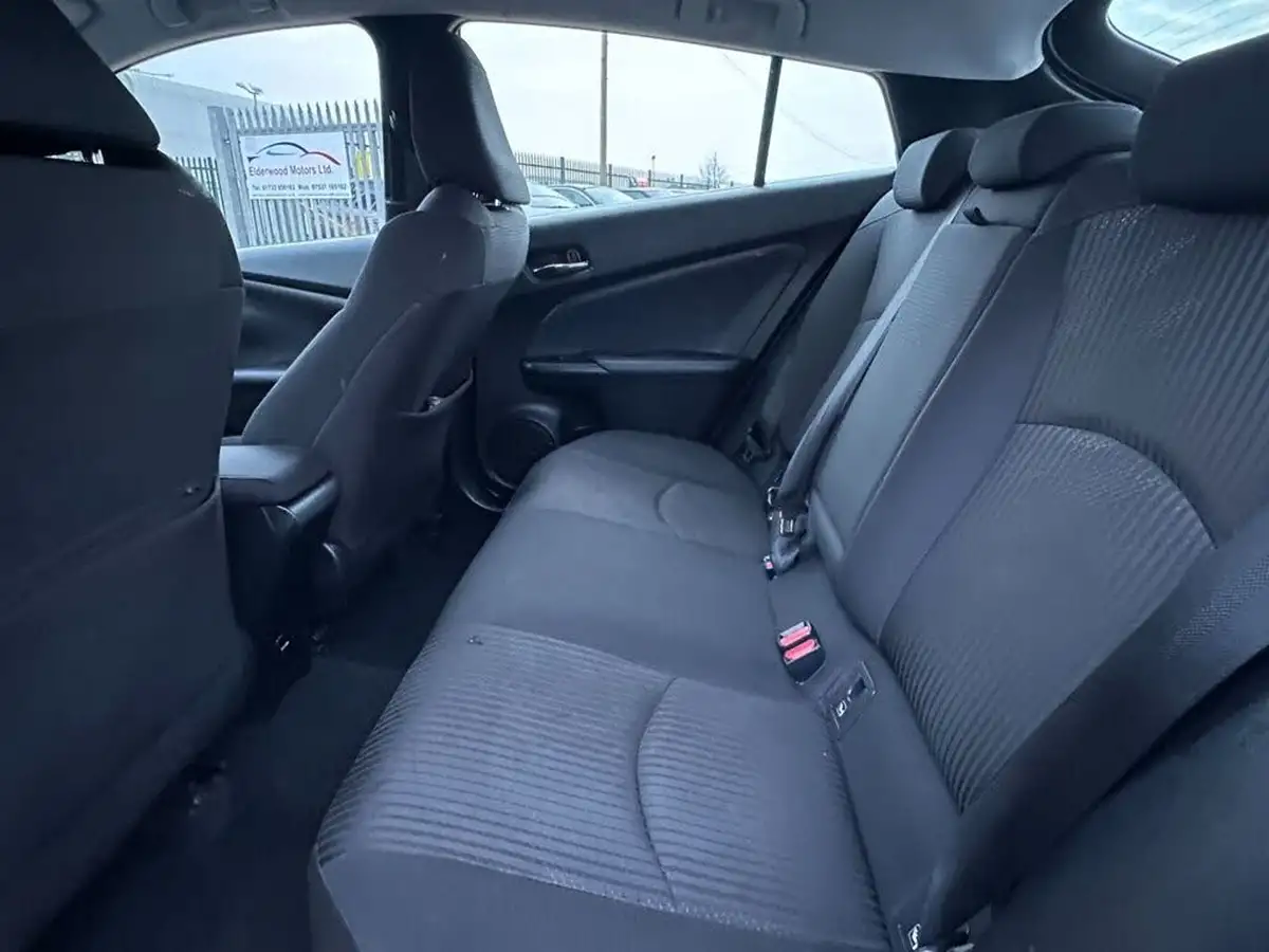 2019-toyota-prius-18-vvt-i-business-edition-plus-cvt-big-34