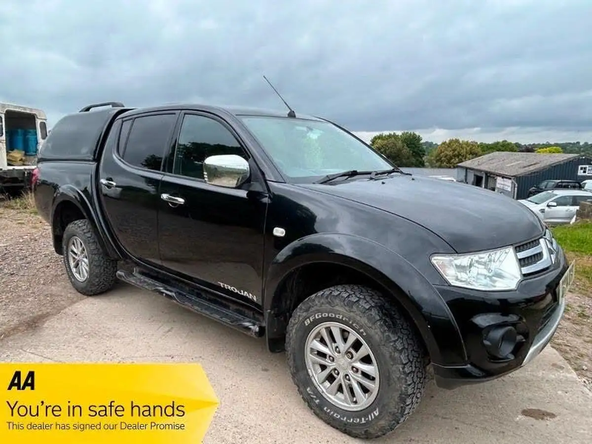 2014-mitsubishi-l200-25td-trojan-big-2