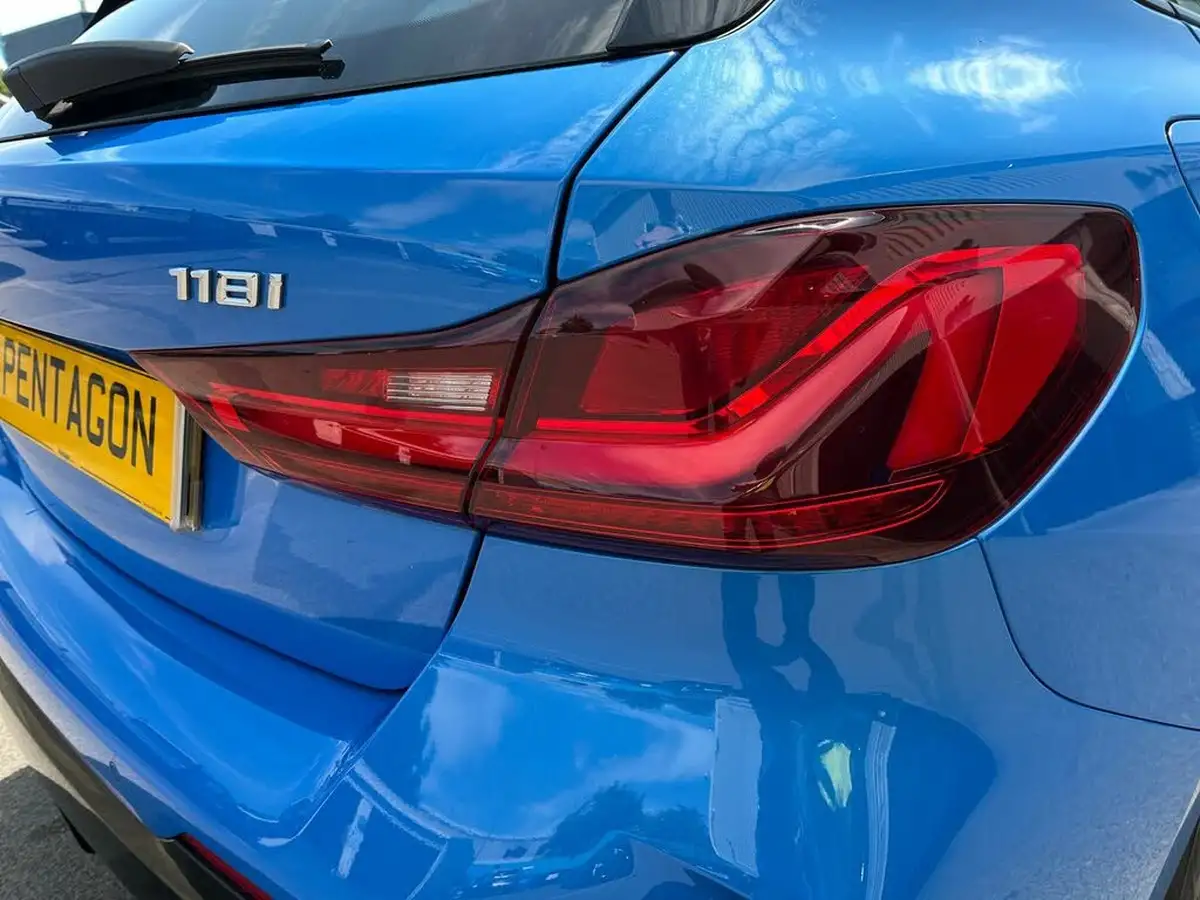 2022-bmw-1-series-15-118i-m-sport-lcp-big-18
