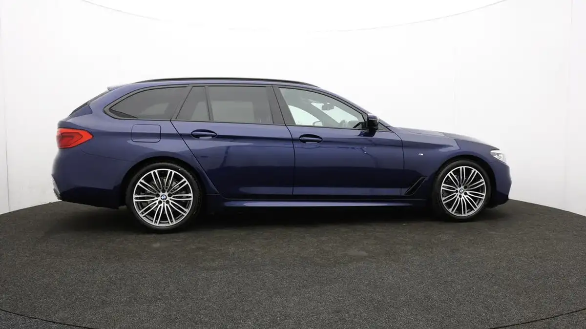 2020-bmw-5-series-20td-520d-m-sport-190ps-mht-touring-5d-big-23