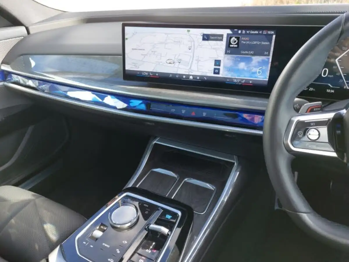 2023-bmw-7-series-e-i7-xdrive60-m-sport-big-16