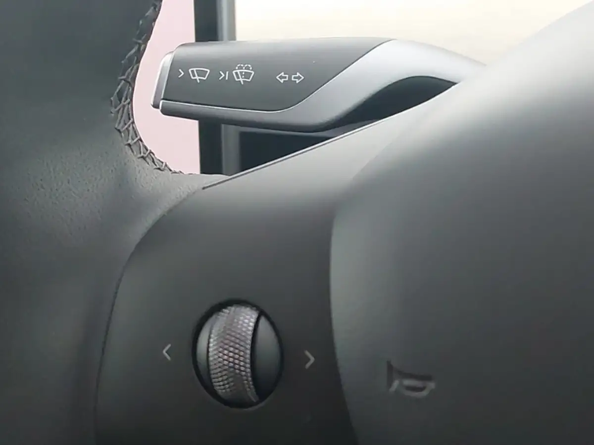 2025-jeep-avenger-12-gse-summit-big-13