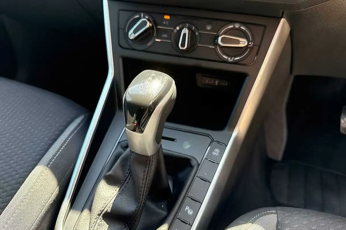2024-volkswagen-taigo-10-tsi-life-110ps-dsg-big-16
