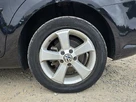 2014-volkswagen-touran-small-39