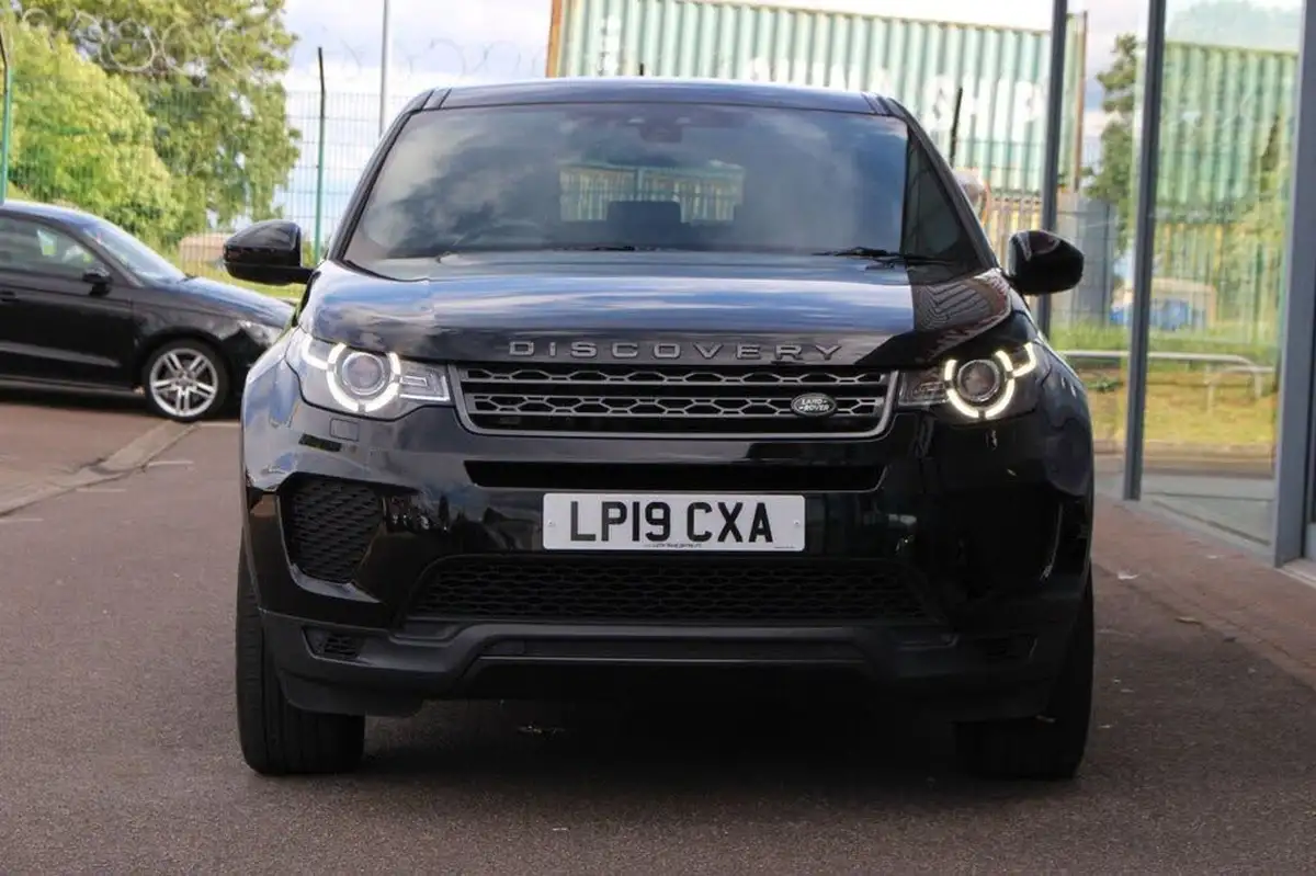 2019-land-rover-discovery-sport-20td4-landmark-big-9