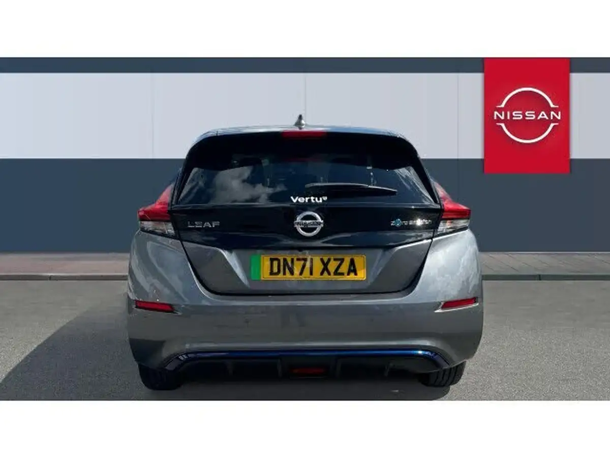 2021-nissan-leaf-e-tekna-big-5