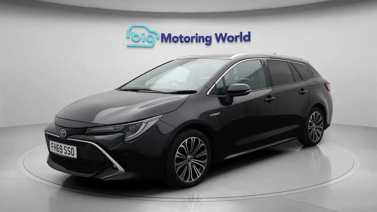 2020-toyota-corolla-20-vvt-i-excel-spare-wheel-touring-sports-big-2