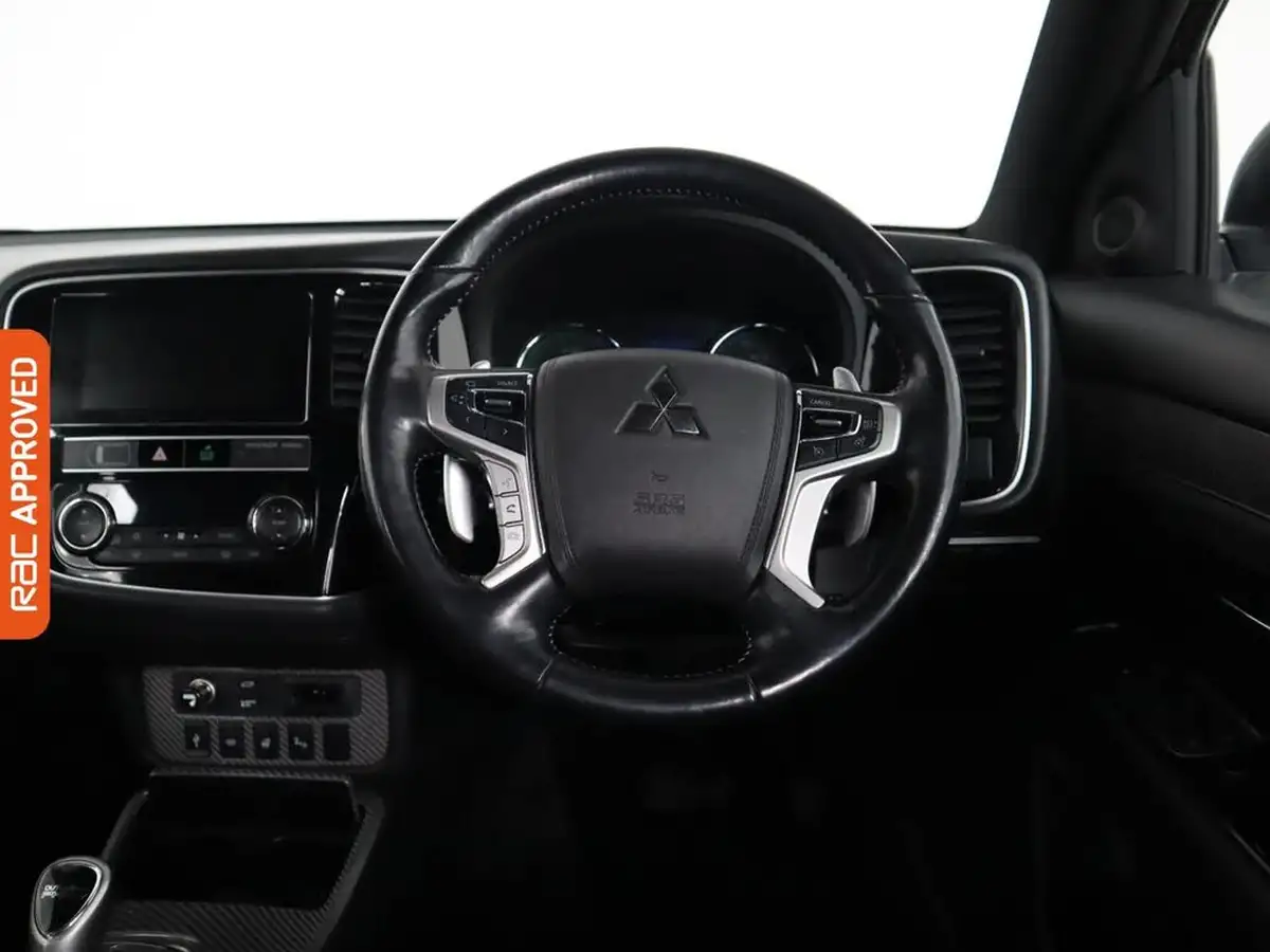 2018-mitsubishi-outlander-24-4h-phev-big-8