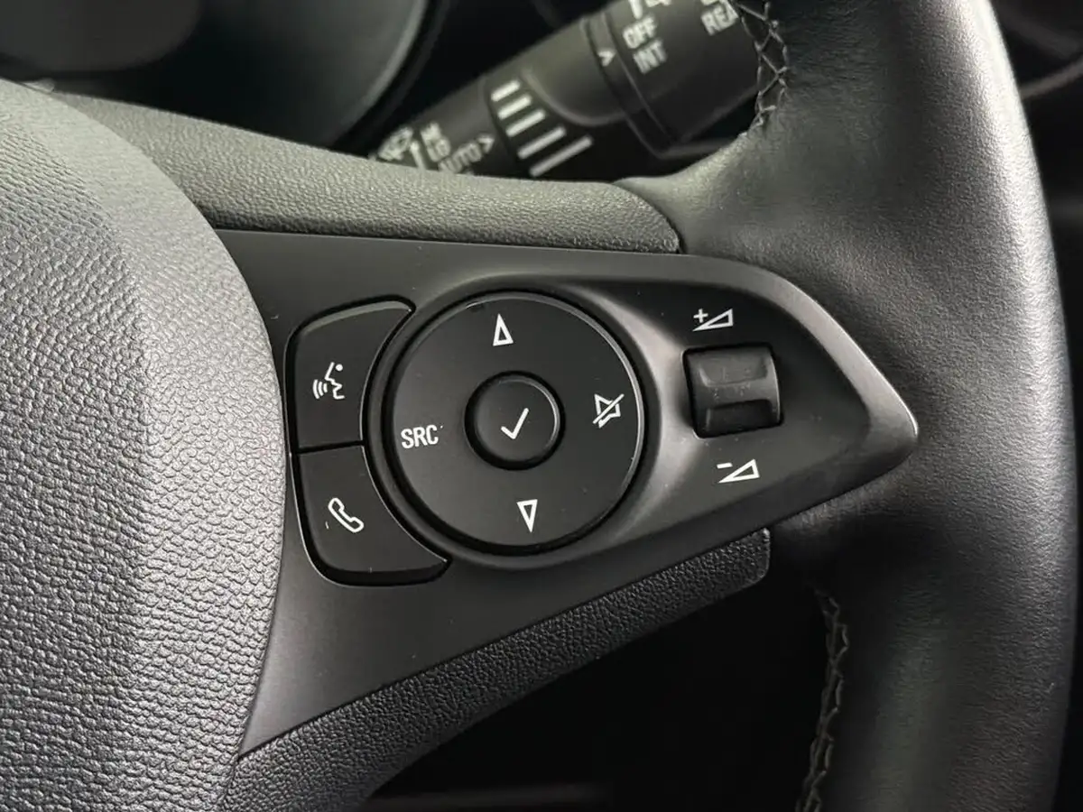 2021-vauxhall-corsa-12-turbo-elite-nav-premium-big-23