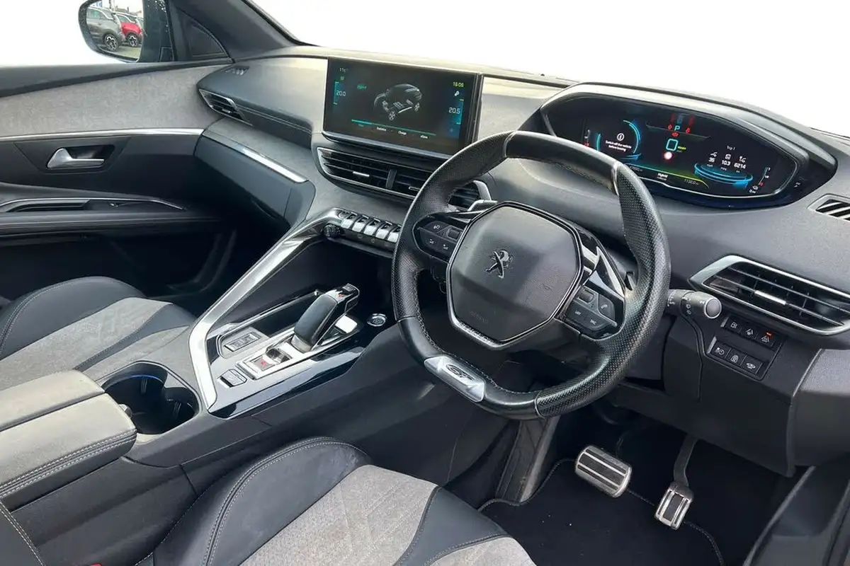 2021-peugeot-3008-suv-16-puretech-gt-premium-300bhp-4wd-hybrid4-e-eat8-big-9