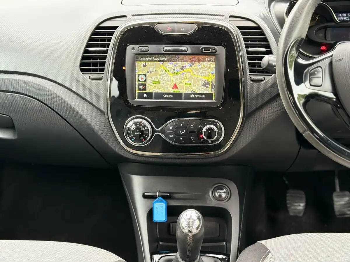 2014-renault-captur-09-dynamique-medianavss-big-14