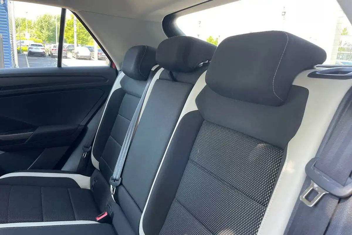2020-volkswagen-t-roc-15-tsi-sel-dsg-big-32