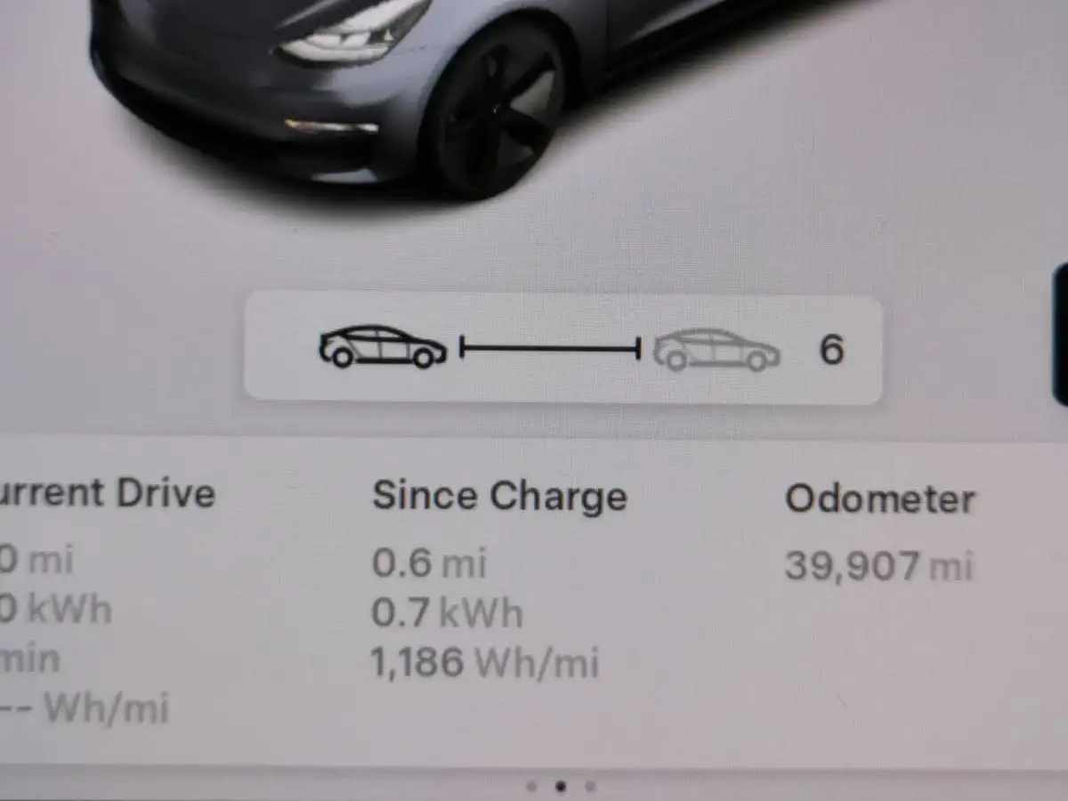 2020-tesla-model-3-e-long-range-big-23