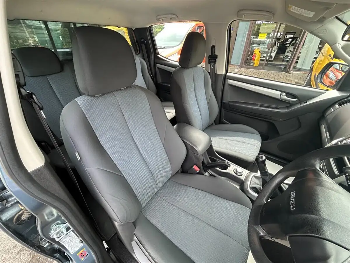 2015-isuzu-d-max-25td-eiger-big-17