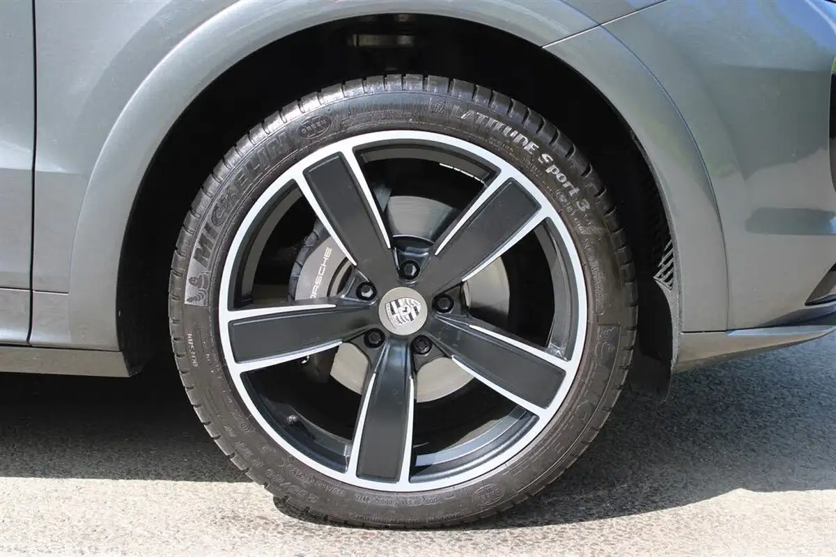2020-porsche-cayenne-30-v6-station-wagon-big-21