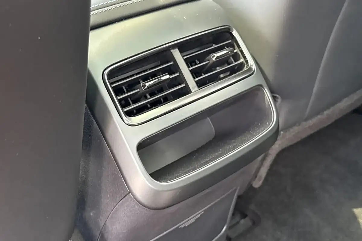 2025-byd-seal-e-design-big-36