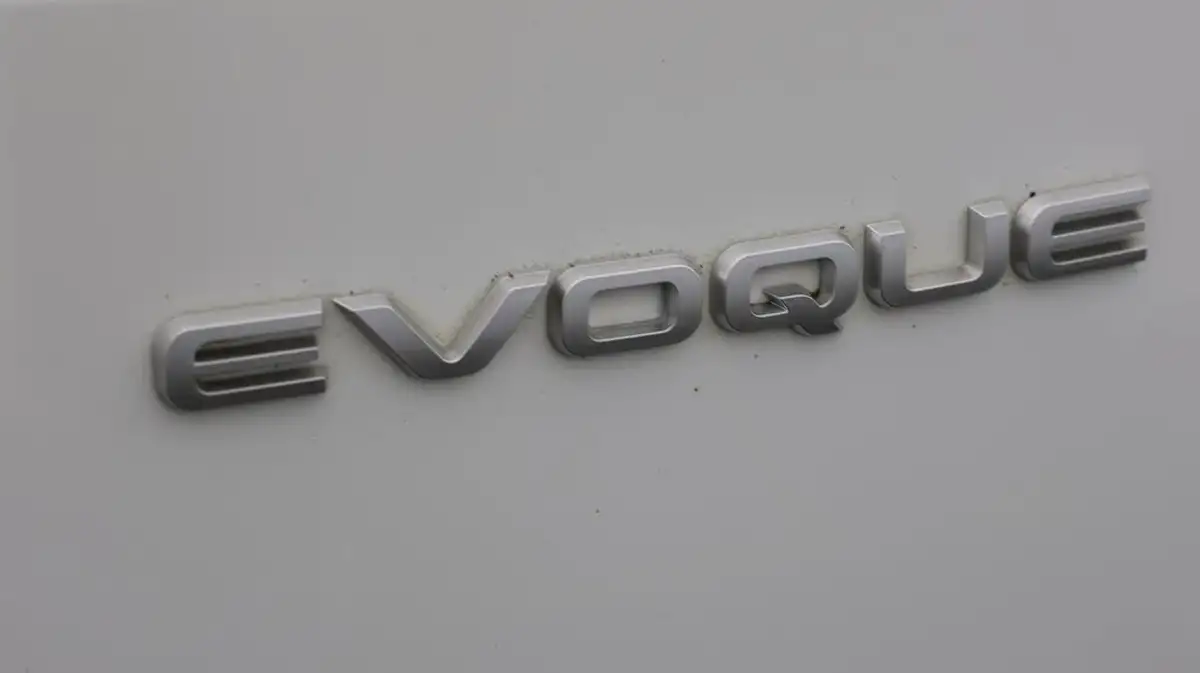 2021-land-rover-range-rover-evoque-20-d165-s-big-30