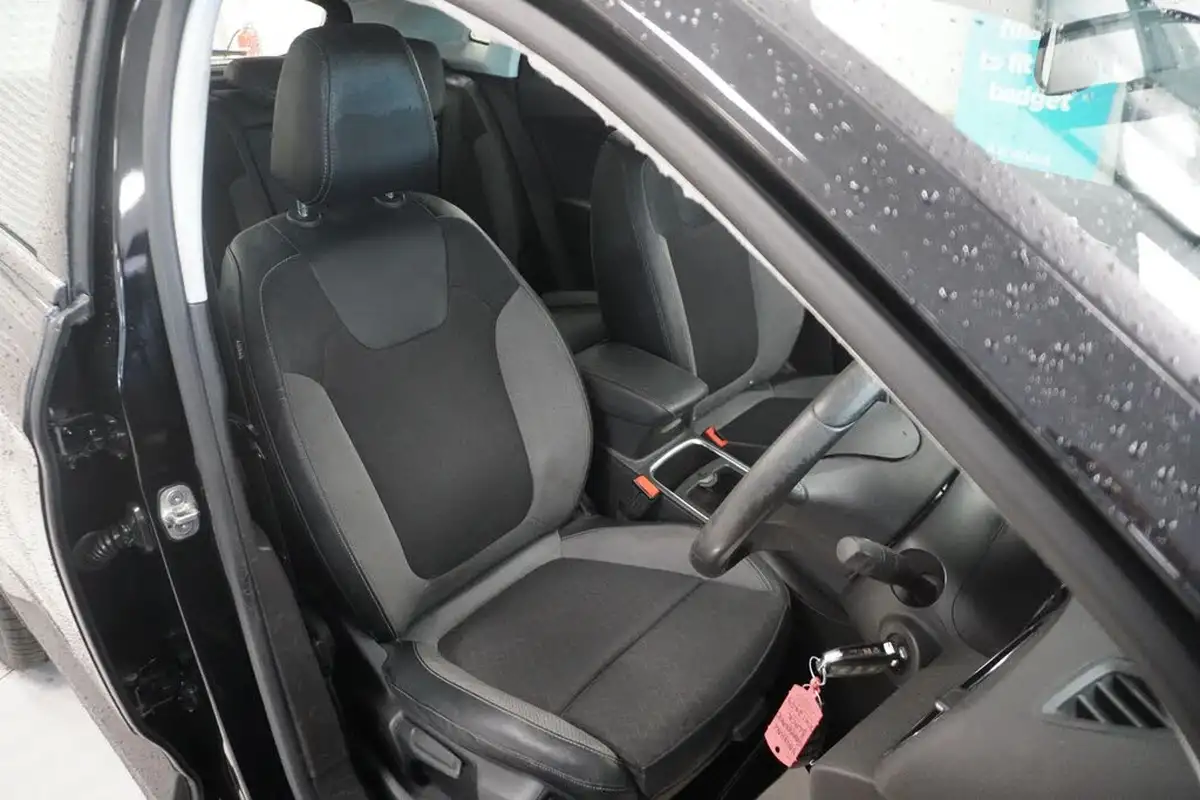 2019-vauxhall-grandland-x-15td-sport-nav-auto-big-1