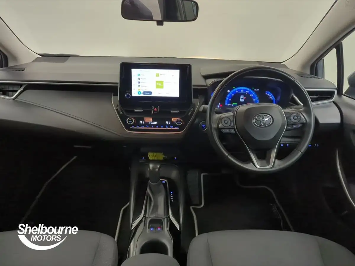2022-toyota-corolla-18-vvt-i-icon-tech-saloon-4d-big-16