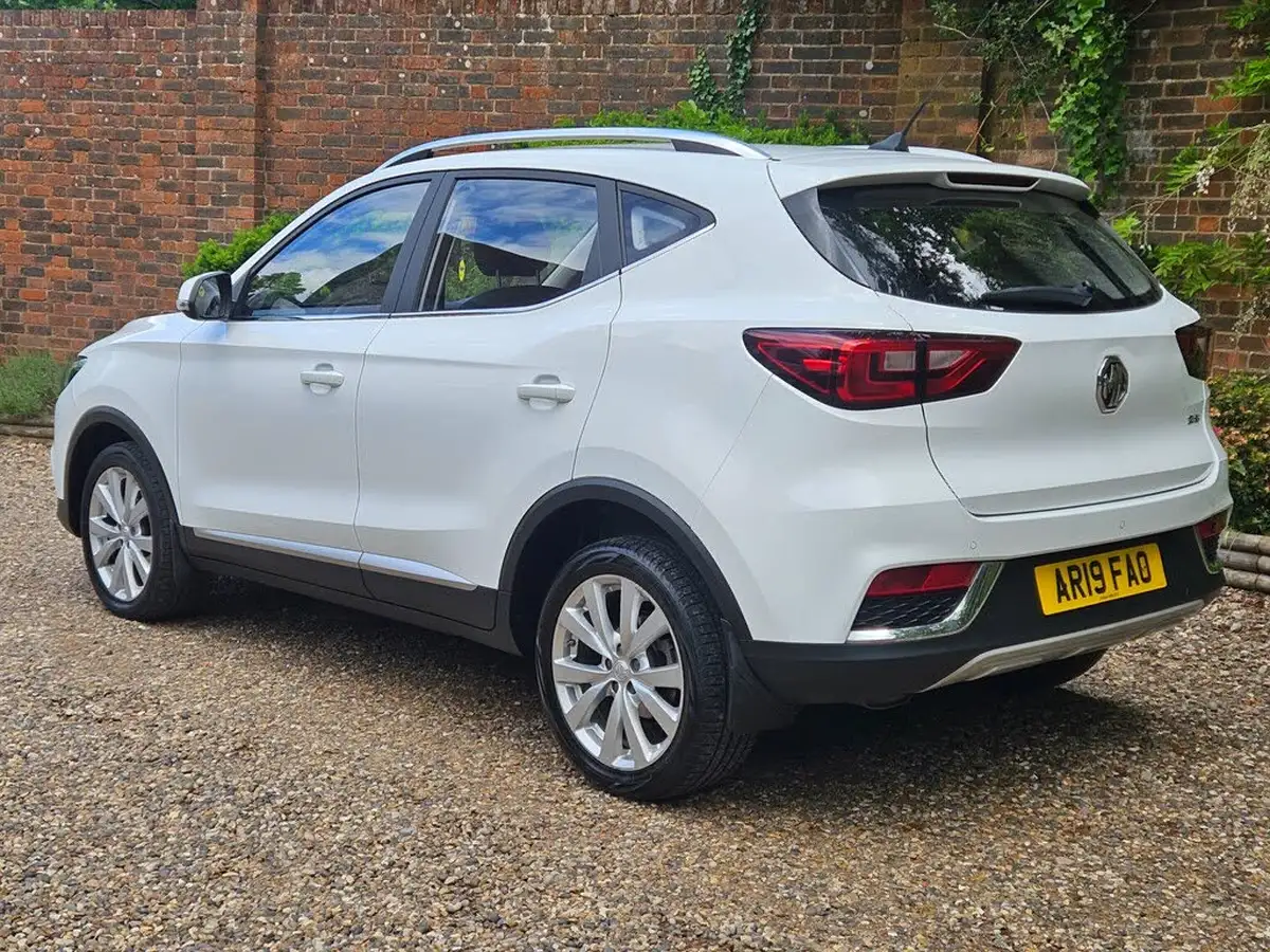 2019-mg-zs-suv-15-vti-tech-excite-105bhp-big-23