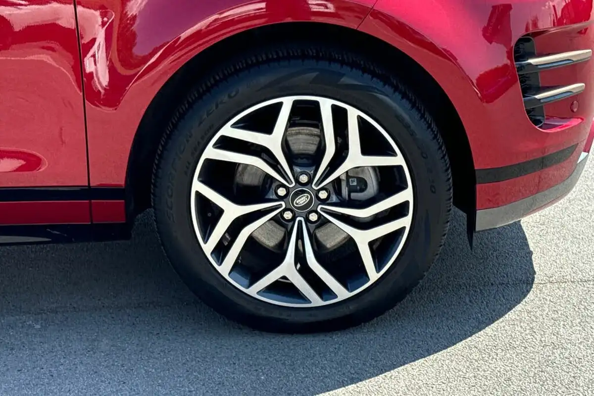 2022-land-rover-range-rover-evoque-20-d200-r-dynamic-hse-big-4