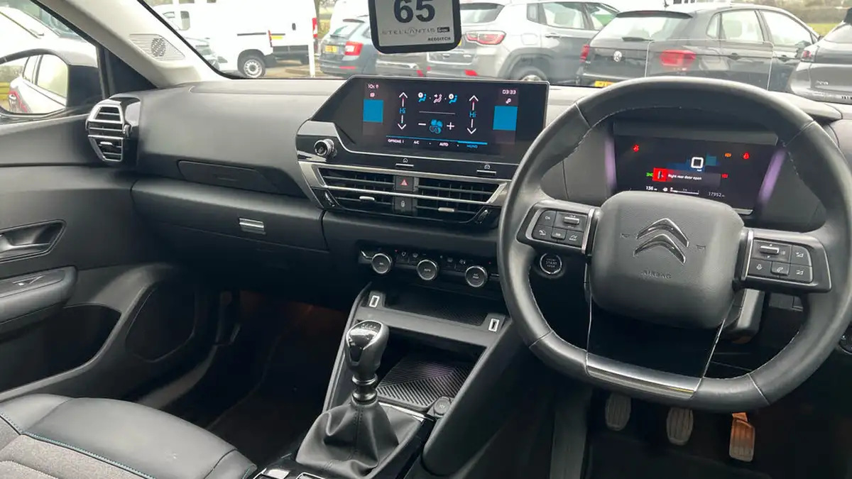 2022-citroen-c4-12-puretech-shine-130ps-big-4