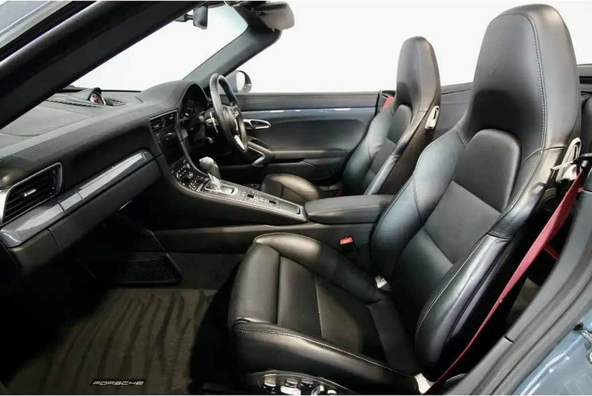 2016-porsche-911-38-turbo-s-cabriolet-big-14