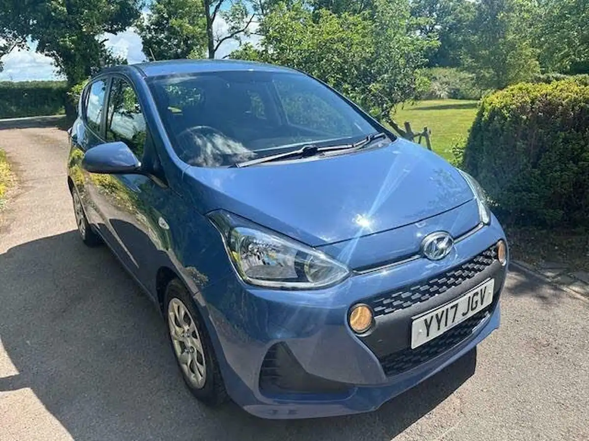 2017-hyundai-i10-10-se-big-3